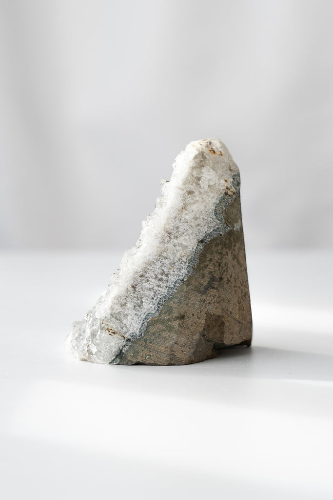 black galaxy amethyst cutbase freestanding