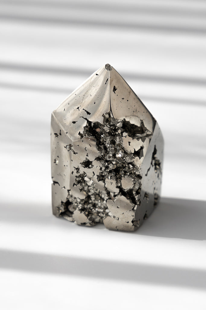 peruvian aaa pyrite point freeform