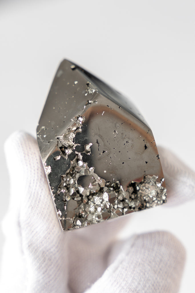 peruvian aaa pyrite point freeform