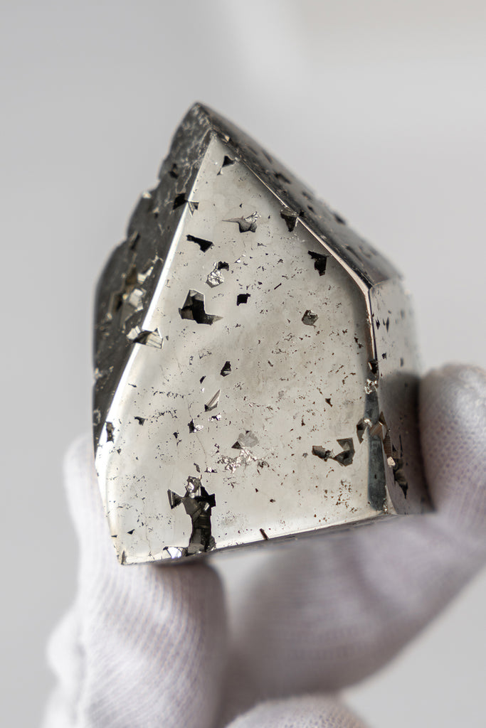 peruvian aaa pyrite point freeform