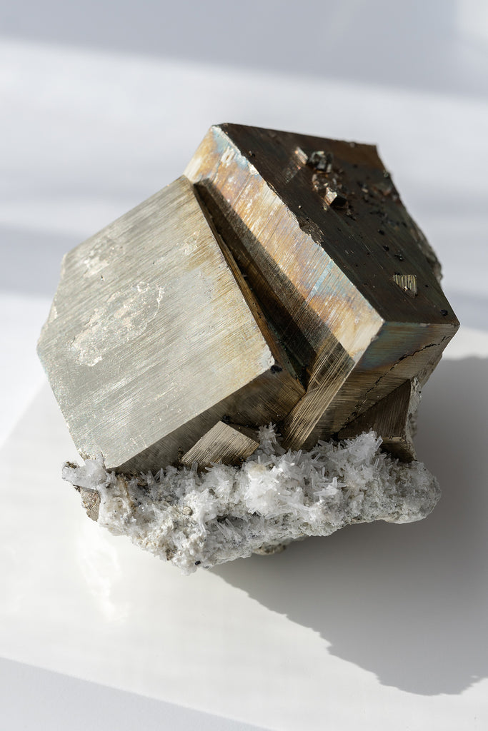 cubic quartz micro quartz matrix