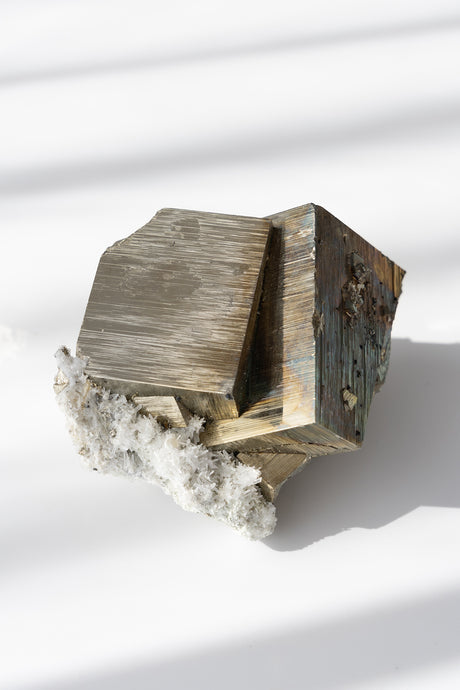 cubic quartz needle quartz matrix