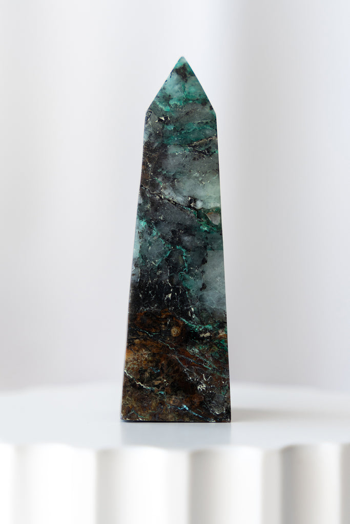 AAA Quantum Quattro Obelisk