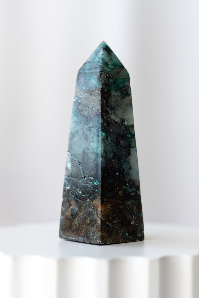 AAA Quantum Quattro Obelisk