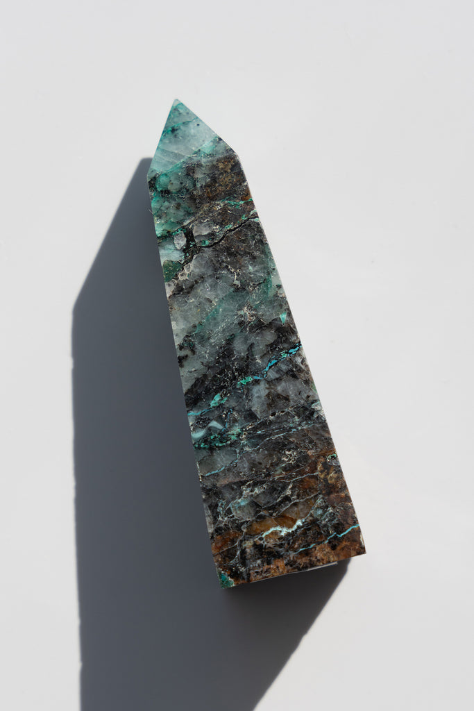 AAA Quantum Quattro Obelisk