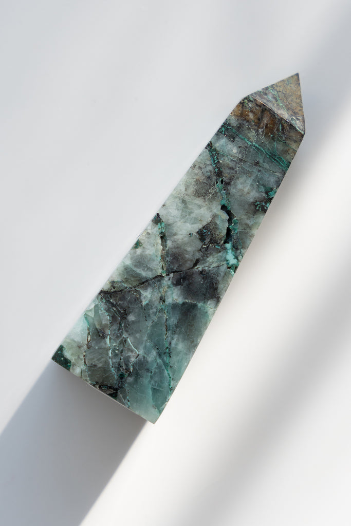 AAA Quantum Quattro Obelisk