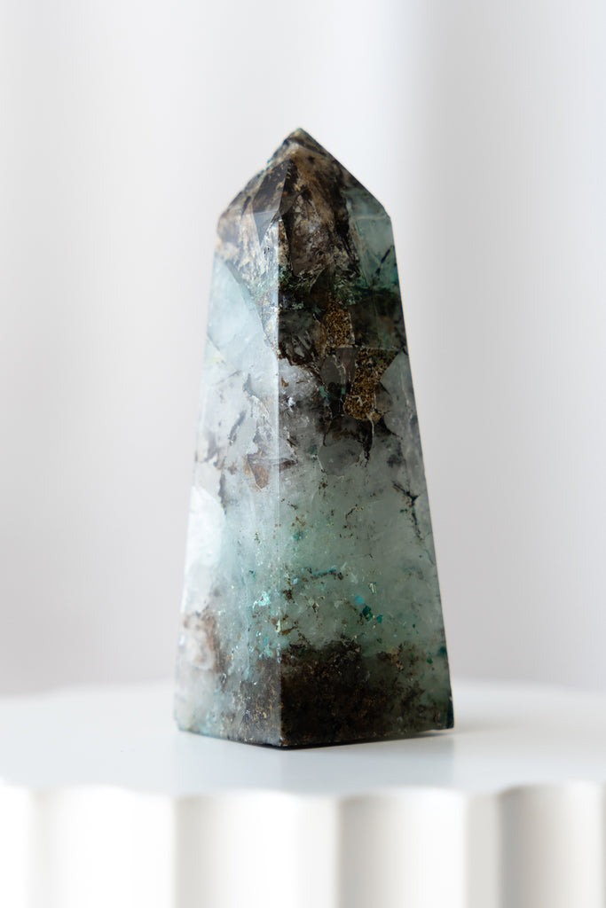 chrysocolla quartz point peru crystal