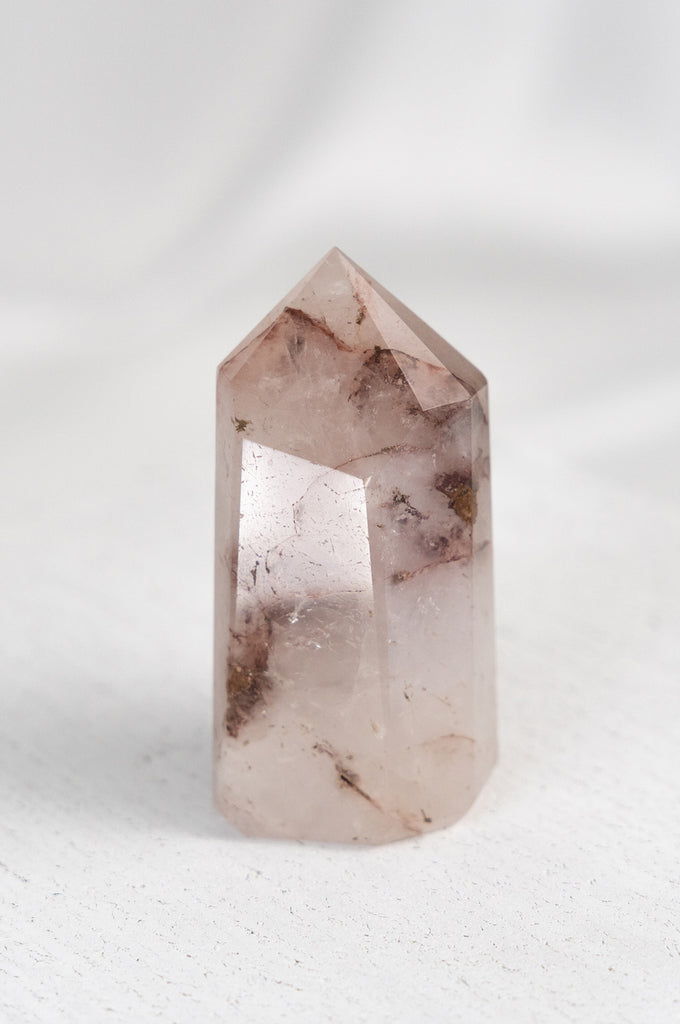 hematoid quartz fire quartz point