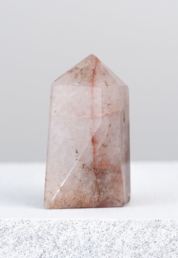 hematoid quartz fire quartz point