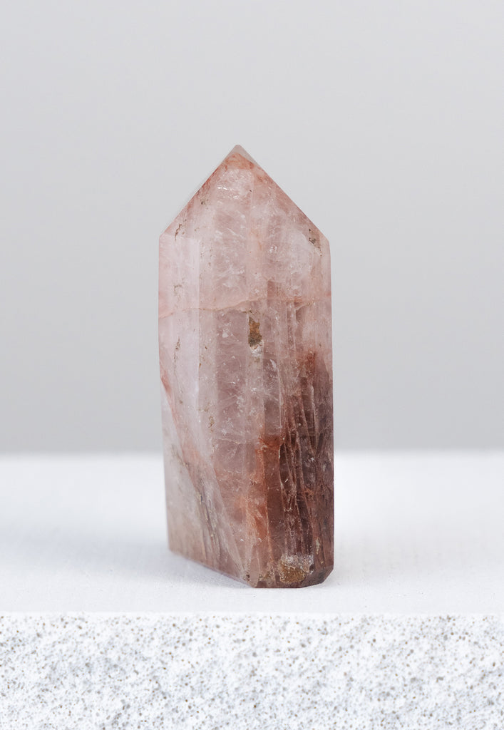 hematoid quartz fire quartz point