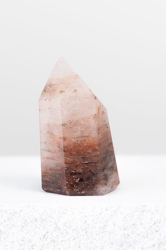 hematoid quartz fire quartz point
