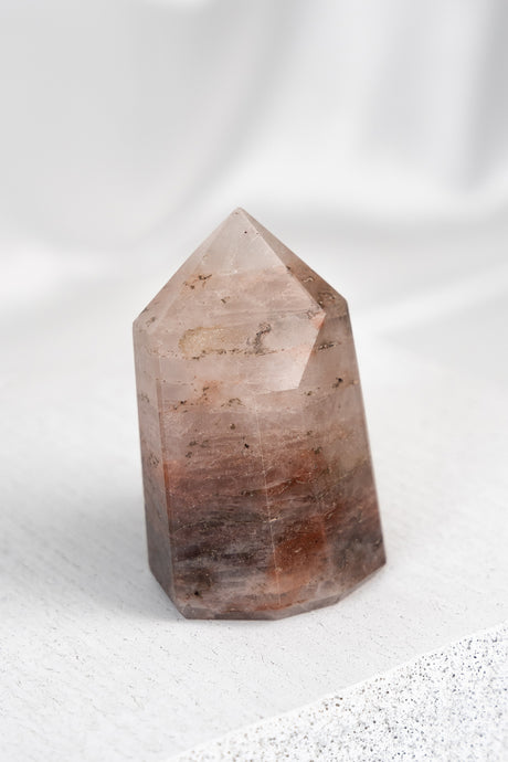 hematoid quartz fire quartz point