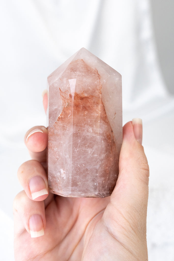 hematoid quartz fire quartz point