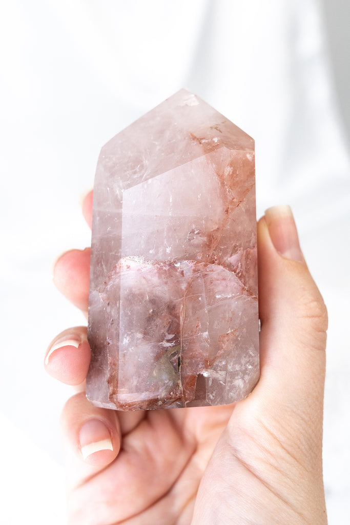 hematoid quartz fire quartz point