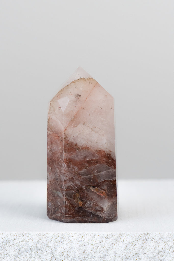 hematoid quartz fire quartz point