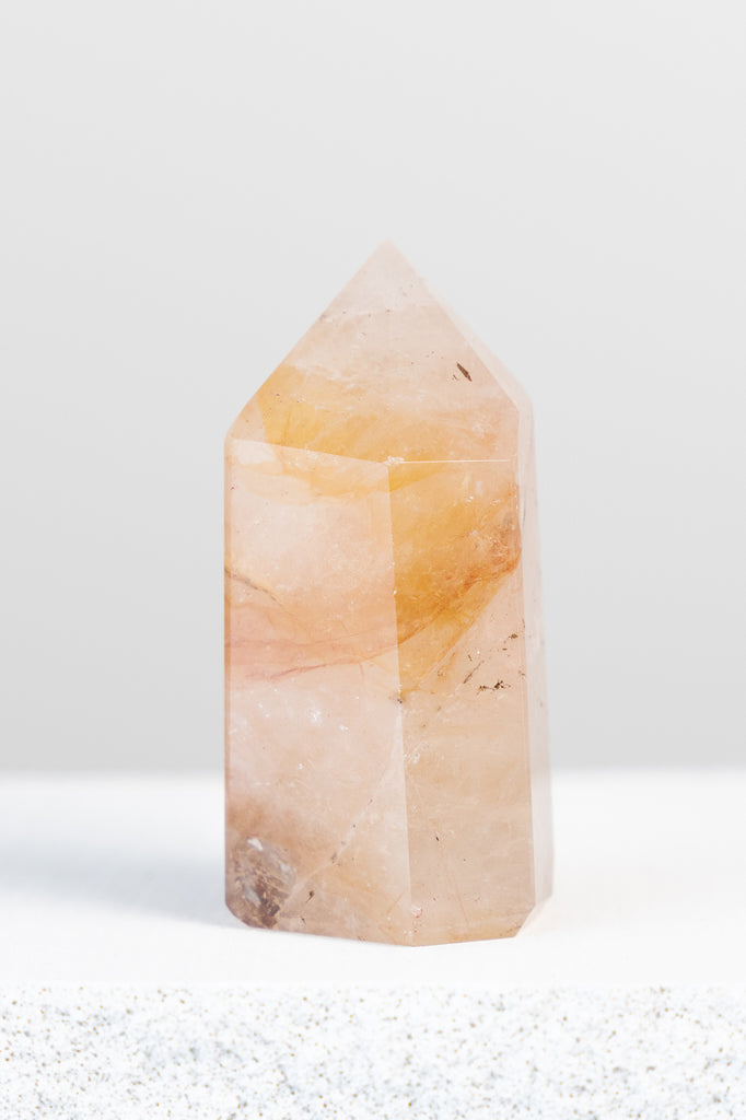hematoid quartz fire quartz point