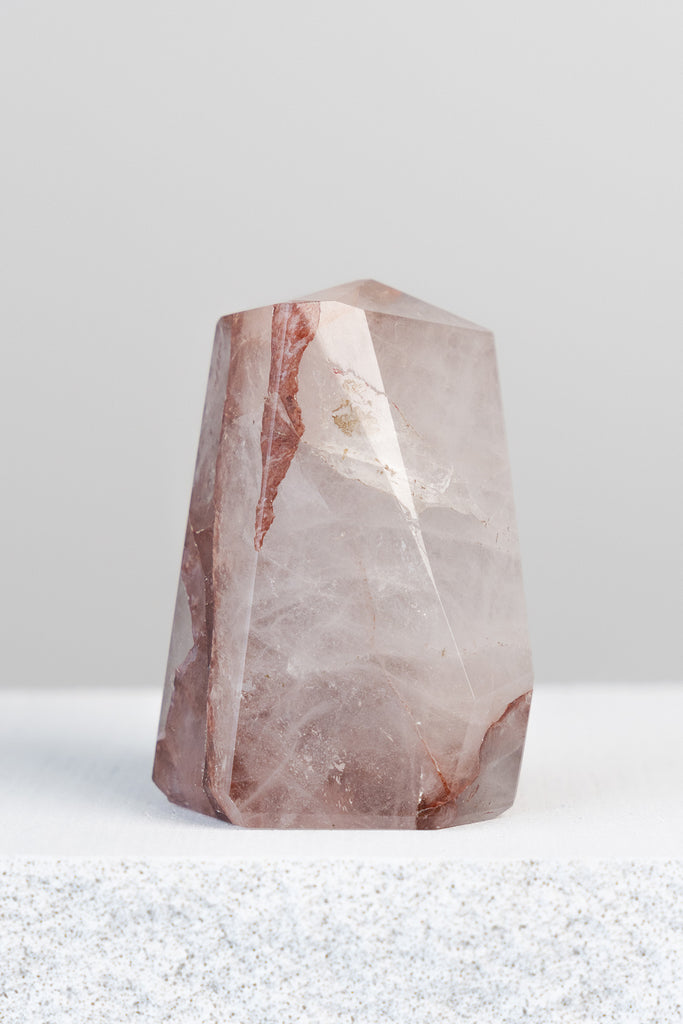 hematoid quartz fire quartz point