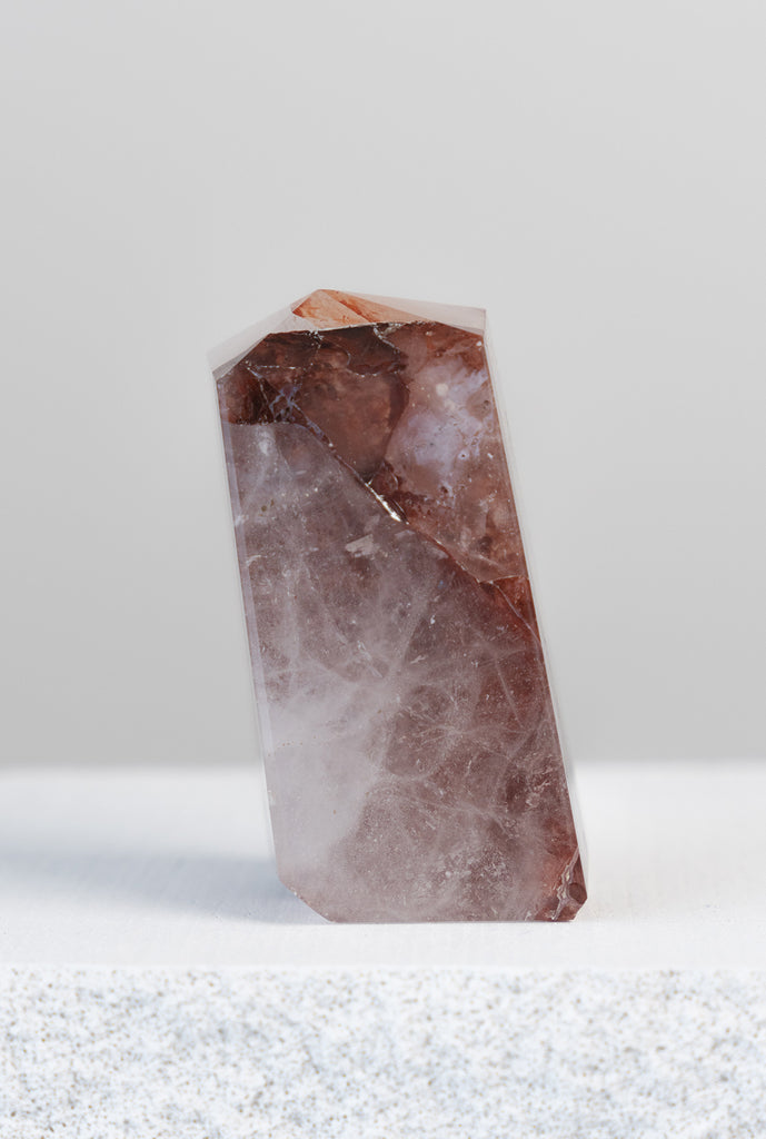 hematoid quartz fire quartz point