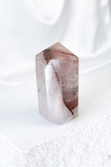 hematoid quartz fire quartz point