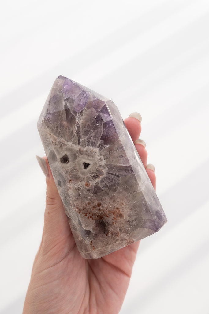 chevron amethyst point