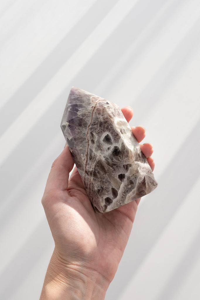 chevron amethyst point