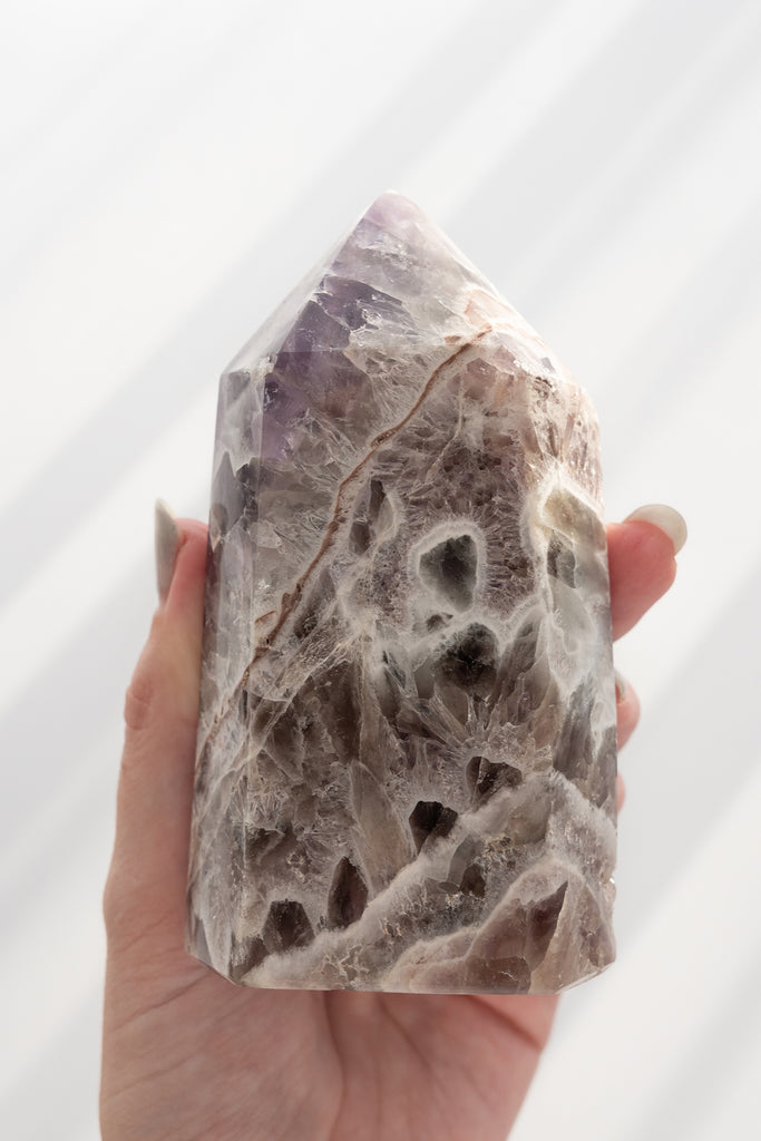 chevron amethyst point