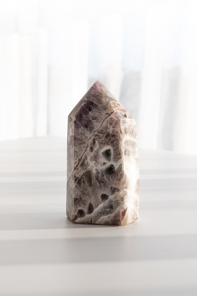 chevron amethyst point