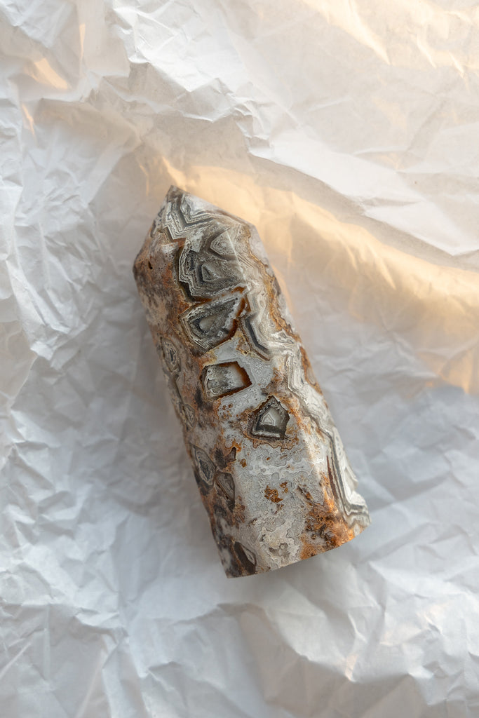 Mexican Sardonyx Point lace agate