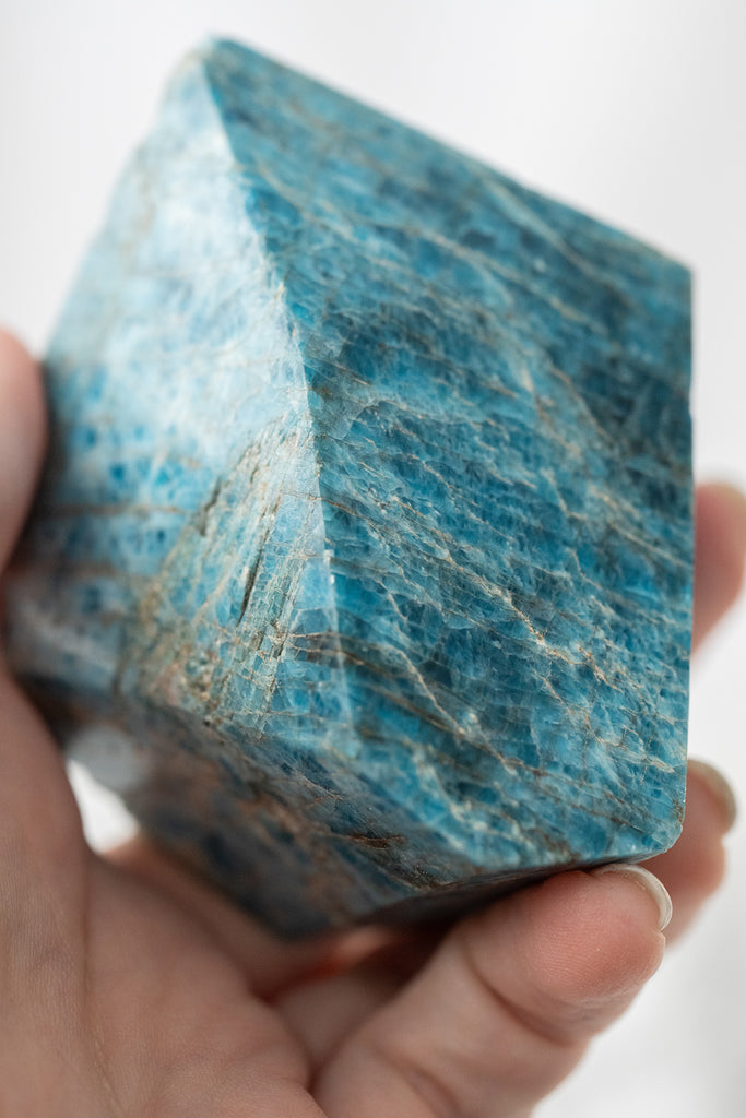 blue apatite freeform faceted