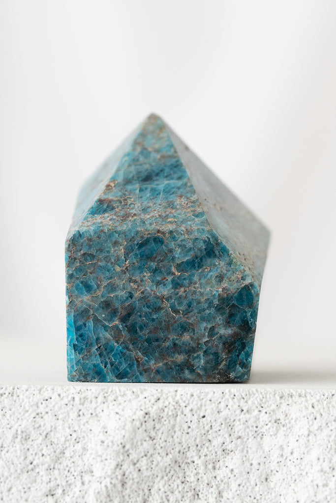 blue apatite chunky point