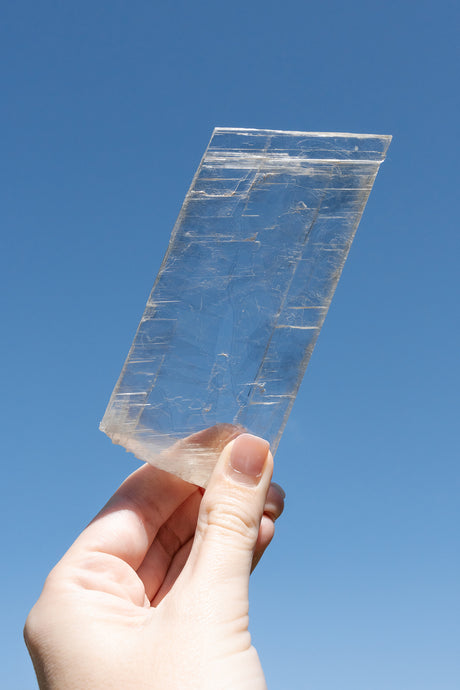 selenite window charging plate