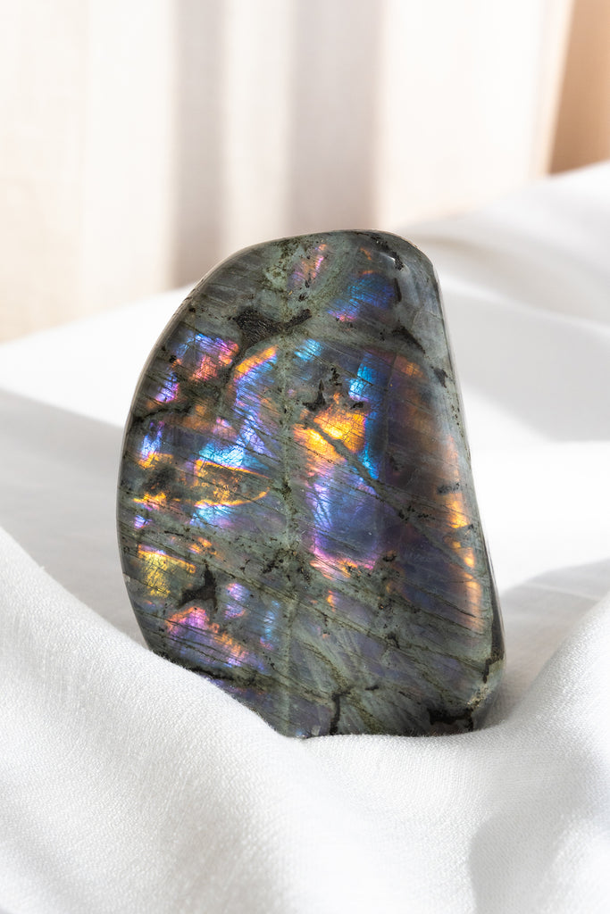 labradorite grey purple gold flash freeform standing